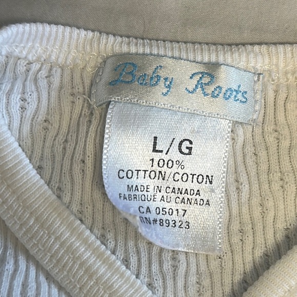 Roots Baby - Elegant White Cardigan with Ribbon Details - Picture 4 of 5